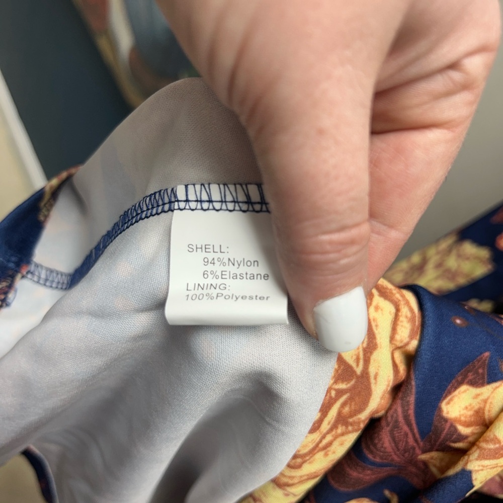 Elegant Navy Floral 3/4 Sleeve Midi Dress - Picture 4 of 7